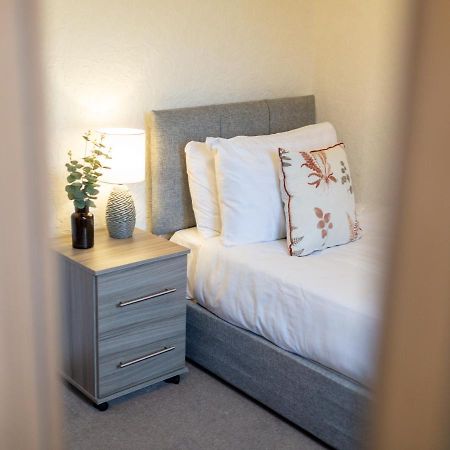 Adrian House, Near Hospital, Easy Parking + Garden Apartment Carlisle  Exterior foto