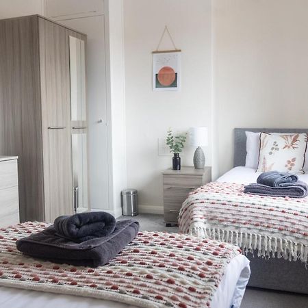 Adrian House, Near Hospital, Easy Parking + Garden Apartment Carlisle  Exterior foto