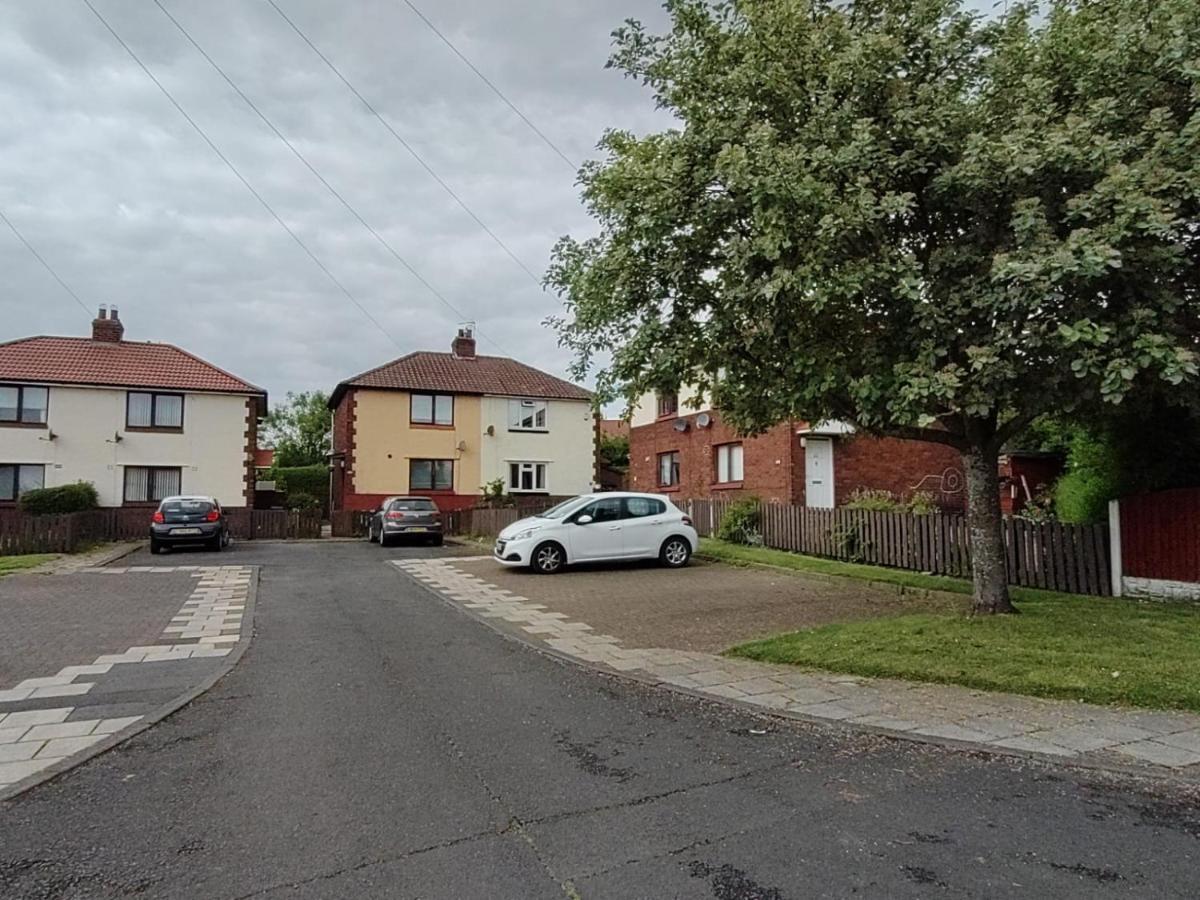 Adrian House, Near Hospital, Easy Parking + Garden Apartment Carlisle  Exterior foto
